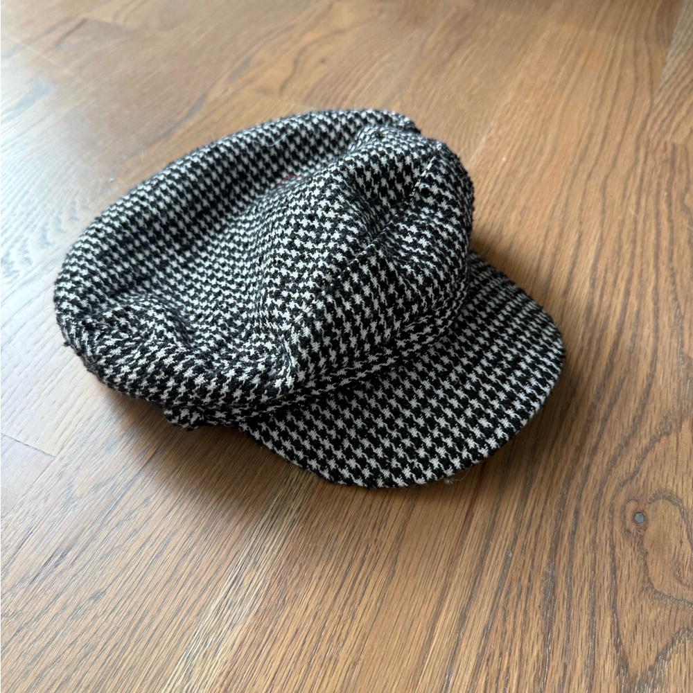 Zara Black and White Houndstooth Hat